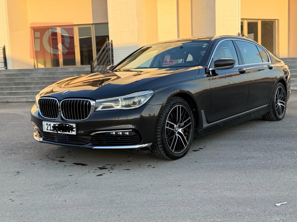 بي ام دبليو الفئة 7